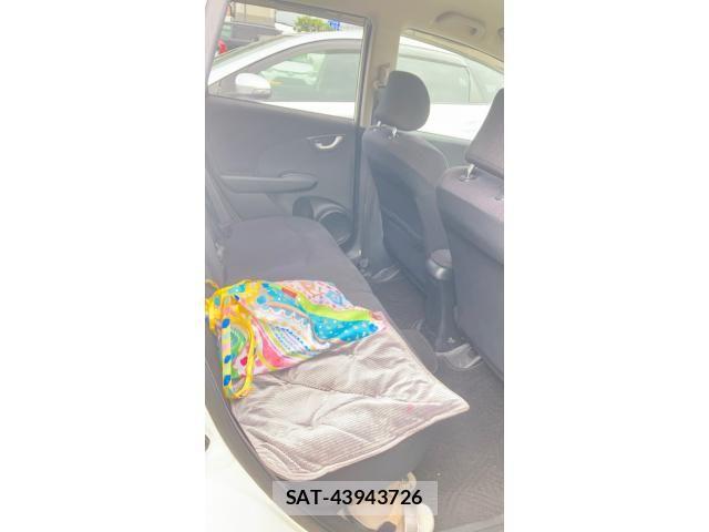 Honda FIT HYBRID 2011-10 8879778-10