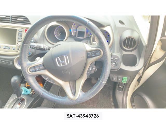 Honda FIT HYBRID 2011-10 8879778-12