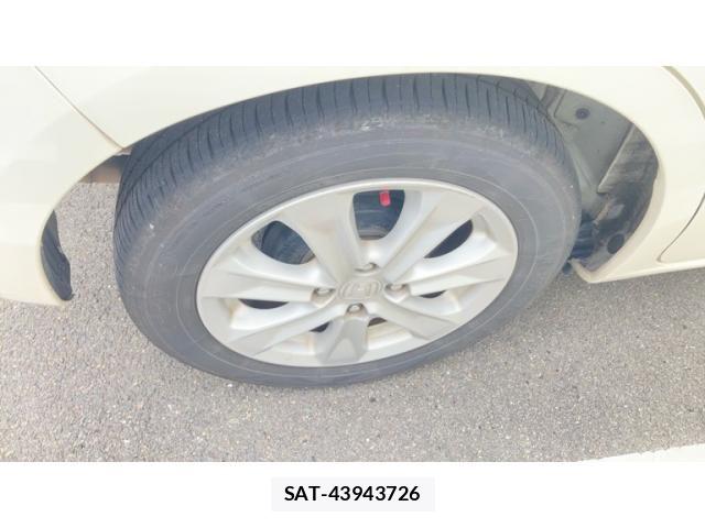Honda FIT HYBRID 2011-10 8879778-7