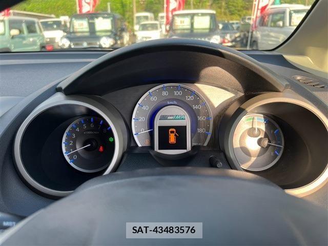 Honda FIT HYBRID 2011-09 8879763-9