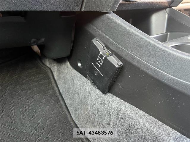 Honda FIT HYBRID 2011-09 8879763-15