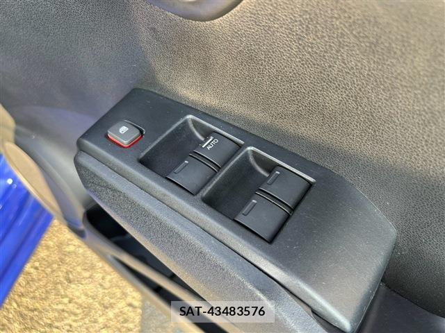Honda FIT HYBRID 2011-09 8879763-24