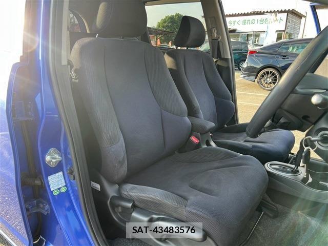 Honda FIT HYBRID 2011-09 8879763-25