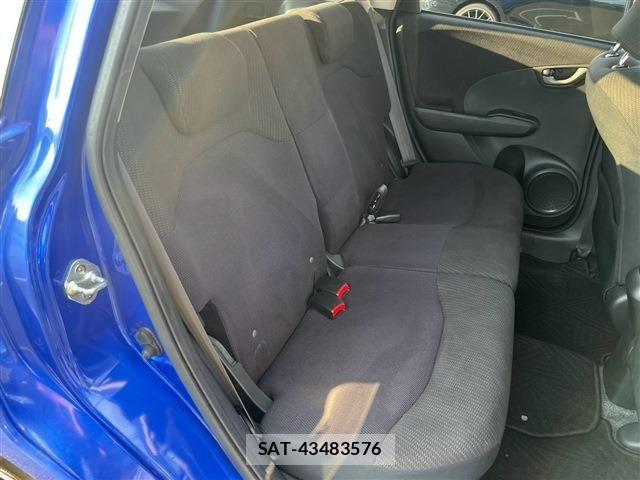 Honda FIT HYBRID 2011-09 8879763-27