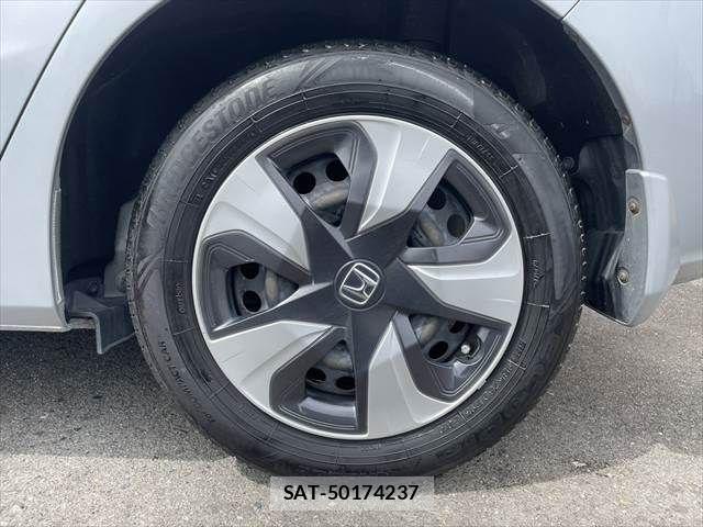 Honda FIT HYBRID 2019-07 8879755-28