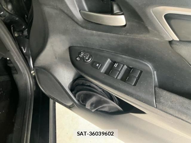 Honda FIT HYBRID 2015-09 8879768-13