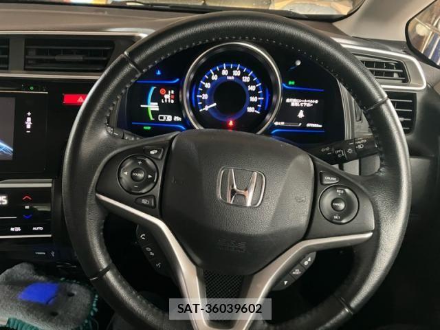 Honda FIT HYBRID 2015-09 8879768-18