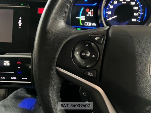 Honda FIT HYBRID 2015-09 8879768-20