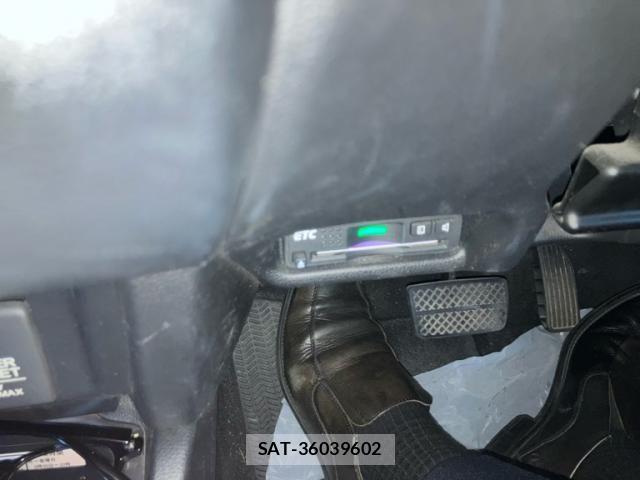 Honda FIT HYBRID 2015-09 8879768-26