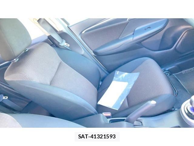 Honda FIT HYBRID 2015-12 8879765-14