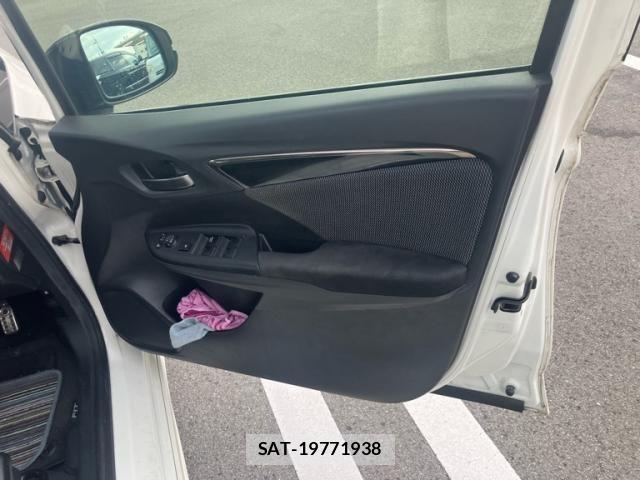 Honda FIT HYBRID 2018-01 8879756-13