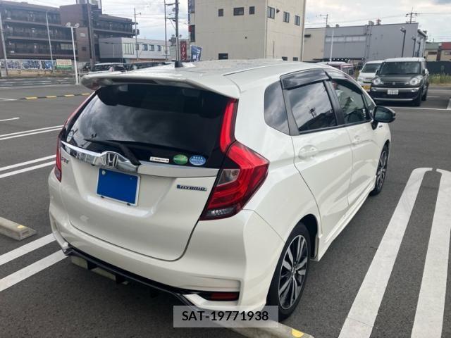 Honda FIT HYBRID 2018-01 8879756-8