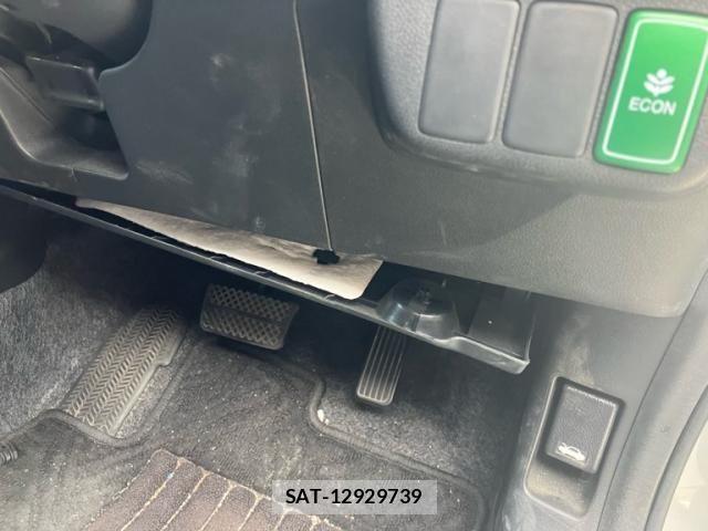 Honda FIT HYBRID 2011-07 8883622-19