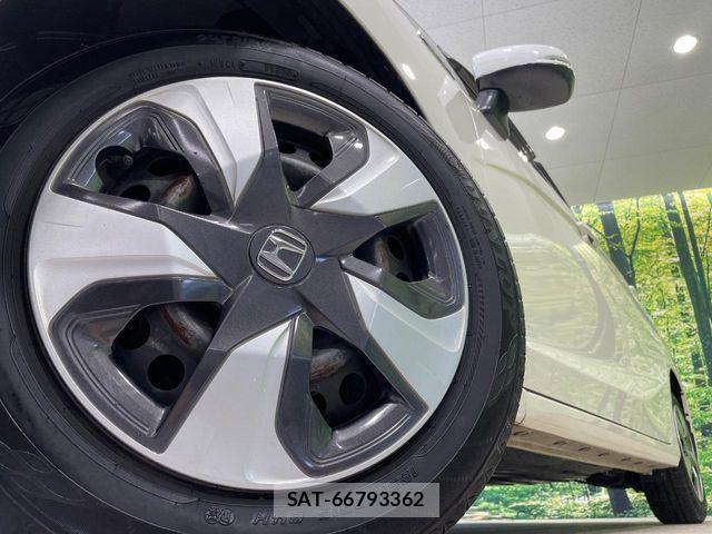 Honda FIT HYBRID 2015-10 8883621-12