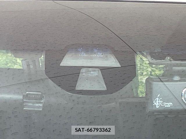 Honda FIT HYBRID 2015-10 8883621-4