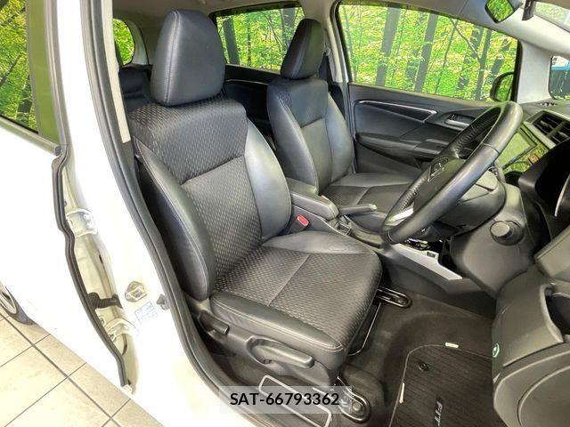 Honda FIT HYBRID 2015-10 8883621-7