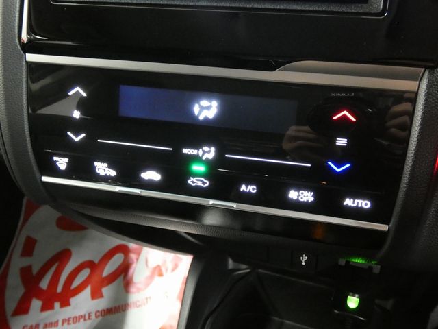 Honda FIT HYBRID 2018-09 1545206-19