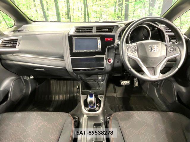 Honda FIT HYBRID 2014-11 4324042-2
