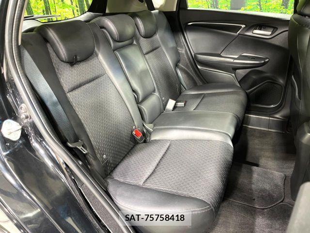 Honda FIT HYBRID 2015-08 4324047-8