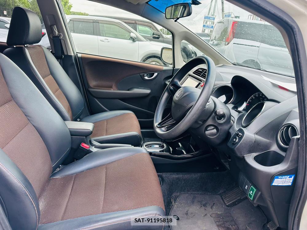 Honda FIT SHUTTLE 2012 6920665-11