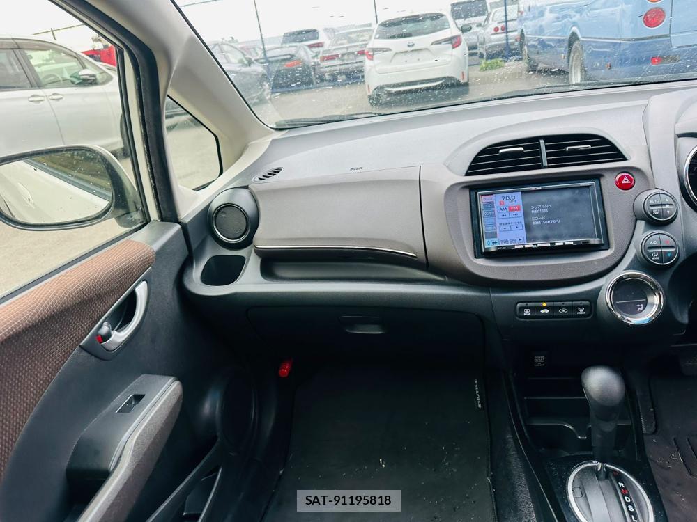 Honda FIT SHUTTLE 2012 6920665-17