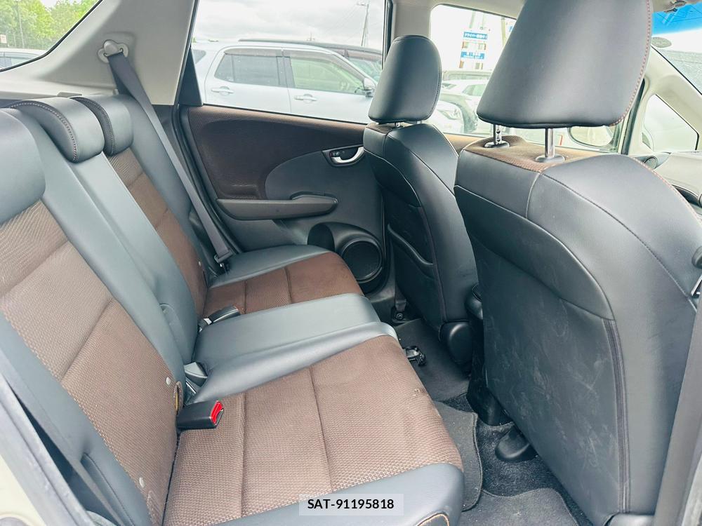 Honda FIT SHUTTLE 2012 6920665-8