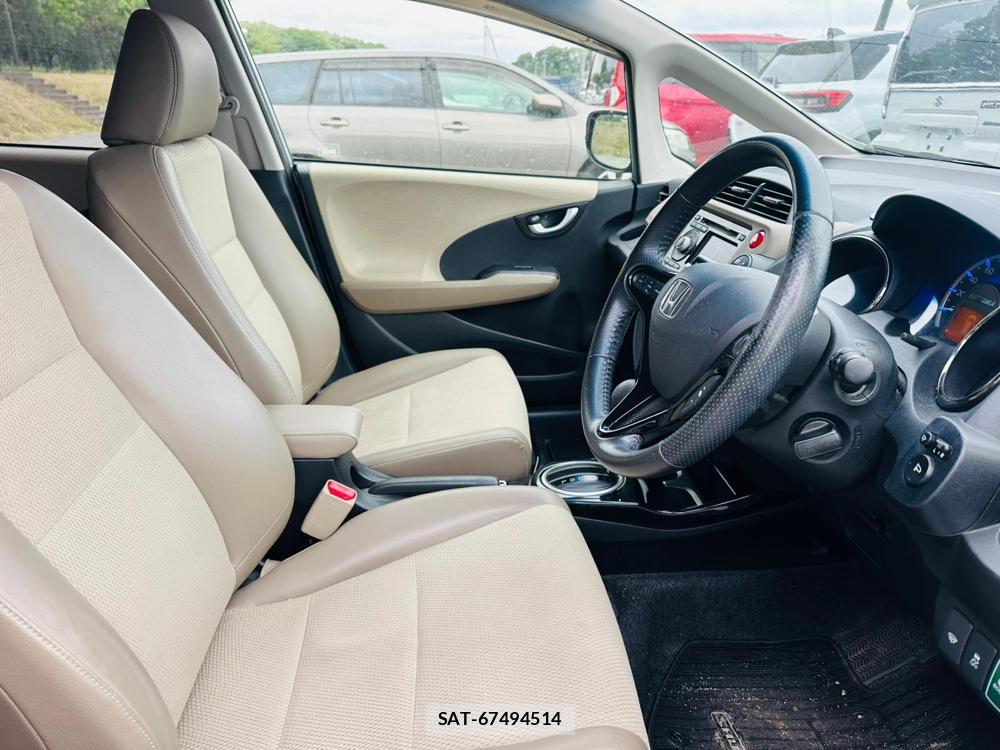 Honda FIT SHUTTLE 2013 6735238-11