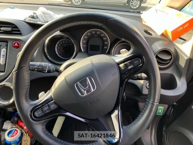 Honda FIT SHUTTLE 2014-08 7058557-13