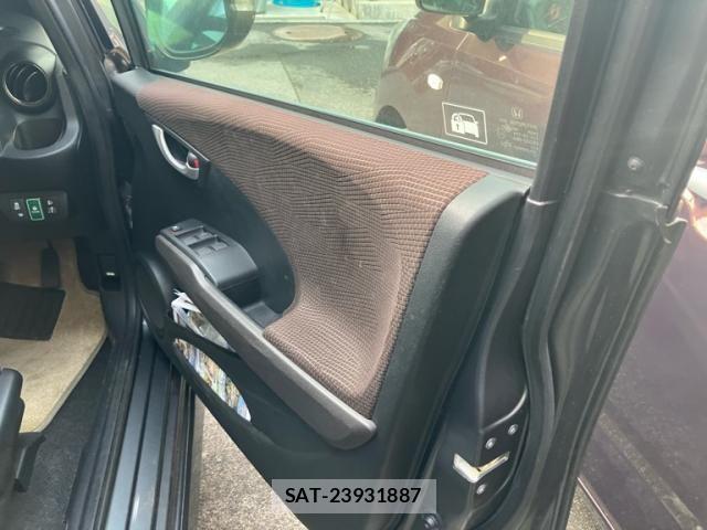 Honda FIT SHUTTLE 2011-09 8365954-6