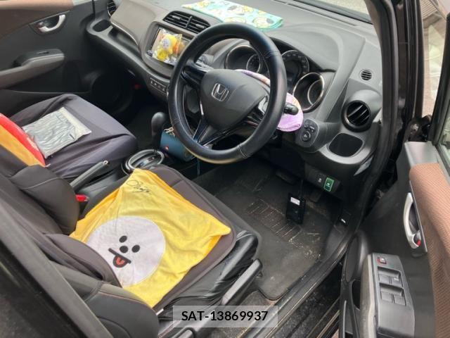 Honda FIT SHUTTLE 2011-12 8879781-12