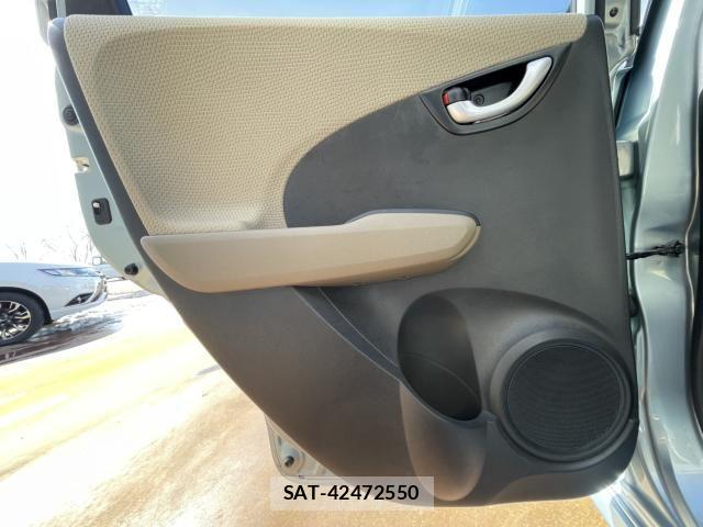 Honda FIT SHUTTLE HYBRID 2012-06 849888-28