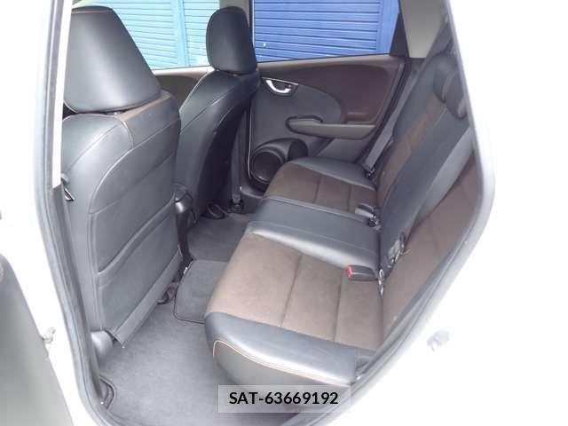 Honda FIT SHUTTLE HYBRID 2011-08 1310477-8