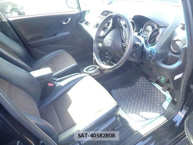 Honda FIT SHUTTLE HYBRID 2012-01 1380665-6