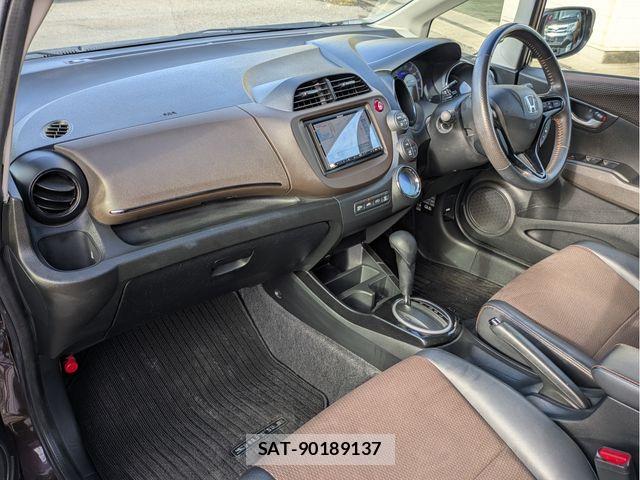 Honda FIT SHUTTLE HYBRID 2013-04 6006077-2