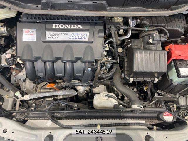 Honda FIT SHUTTLE HYBRID 2013-08 6905194-15