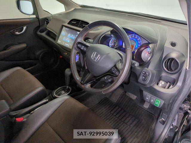 Honda FIT SHUTTLE HYBRID 2013-04 6905192-25
