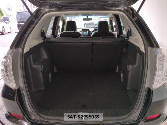 Honda FIT SHUTTLE HYBRID 2013-04 6905192-6