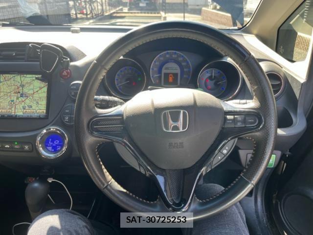 Honda FIT SHUTTLE HYBRID 2012-02 6993612-13