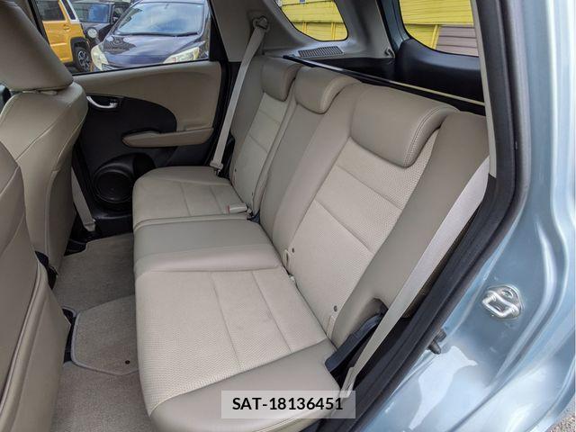 Honda FIT SHUTTLE HYBRID 2012-05 7218643-4