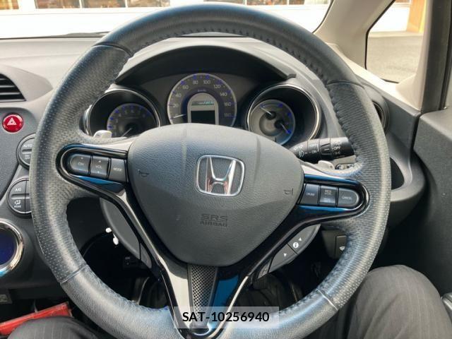 Honda FIT SHUTTLE HYBRID 2014-03 7218640-16