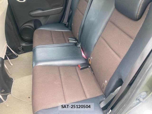 Honda FIT SHUTTLE HYBRID 2011-10 7250812-10
