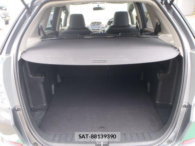 Honda FIT SHUTTLE HYBRID 2012-09 7357778-10