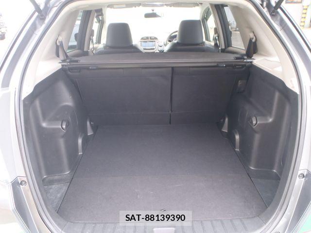 Honda FIT SHUTTLE HYBRID 2012-09 7357778-12