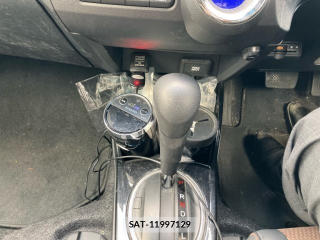 Honda FIT SHUTTLE HYBRID 2012-05 7454337-16