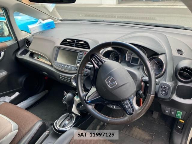 Honda FIT SHUTTLE HYBRID 2012-05 7454337-6