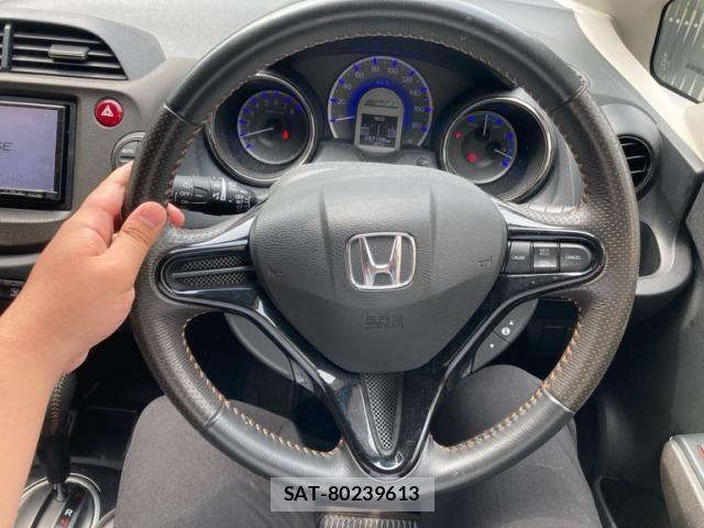 Honda FIT SHUTTLE HYBRID 2014-04 7454333-11