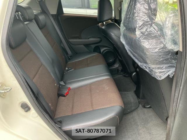 Honda FIT SHUTTLE HYBRID 2012-04 7784967-12