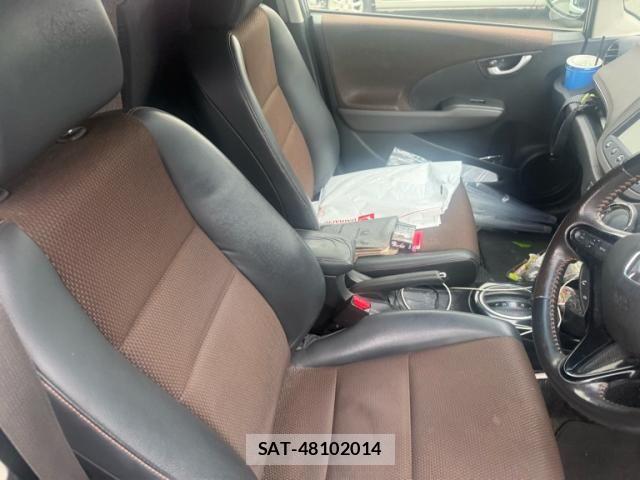 Honda FIT SHUTTLE HYBRID 2012-04 7784966-11