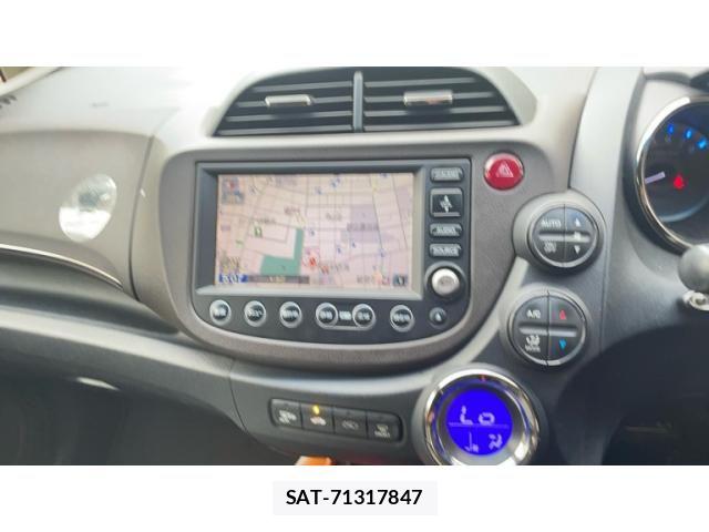 Honda FIT SHUTTLE HYBRID 2011-11 7784965-19