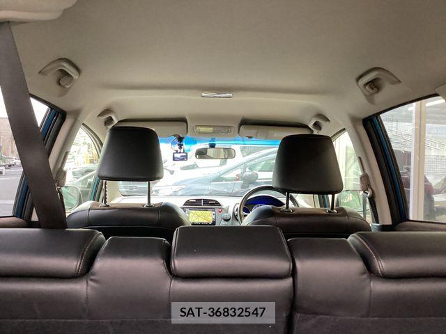 Honda FIT SHUTTLE HYBRID 2012-08 7876498-12